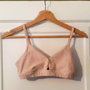Alo yoga sports bra